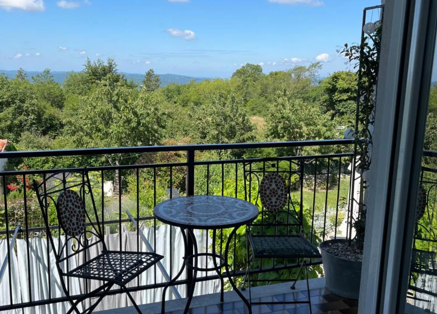 Villa Anne A Lovely Place In The Mountains Brest