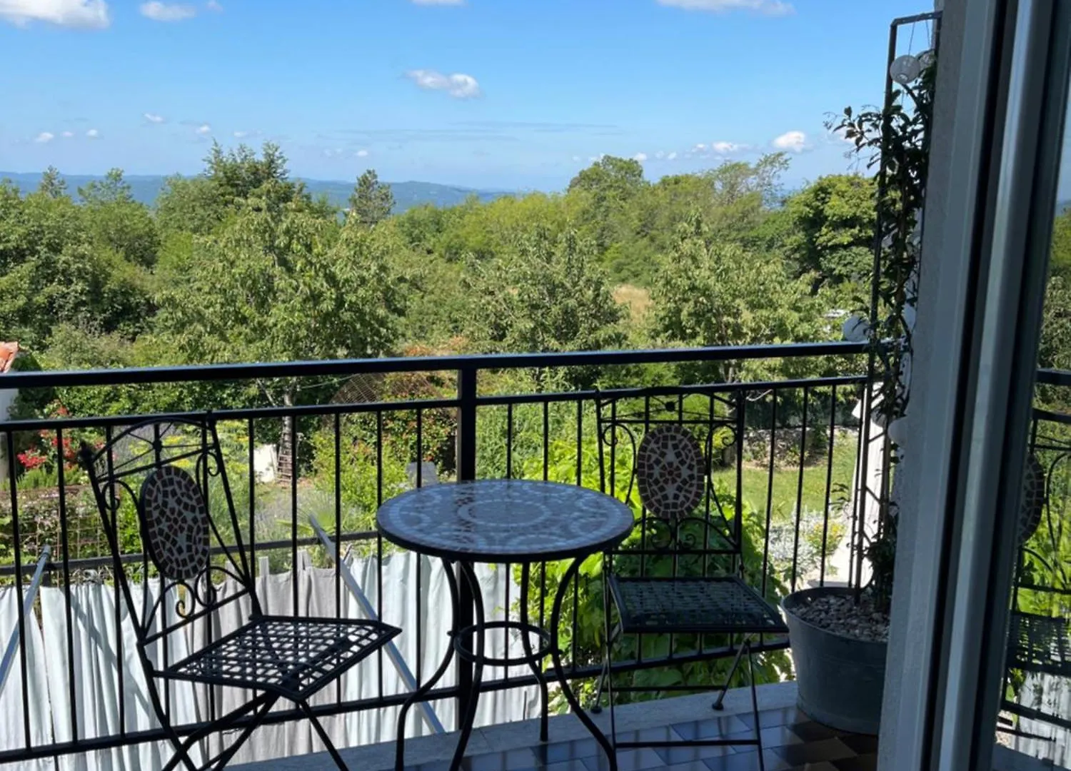 Villa Anne A Lovely Place In The Mountains Brest